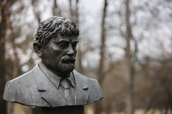 Konkurs na pomnik płk. Ryszarda Kuklińskiego w Poznaniu. Wkrótce poznamy zwycięski projekt. Gdzie stanie? Sprawdź