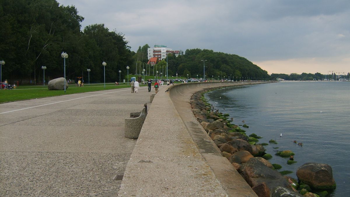 Przy falochronie w Gdyni znaleziono ciało mężczyzny