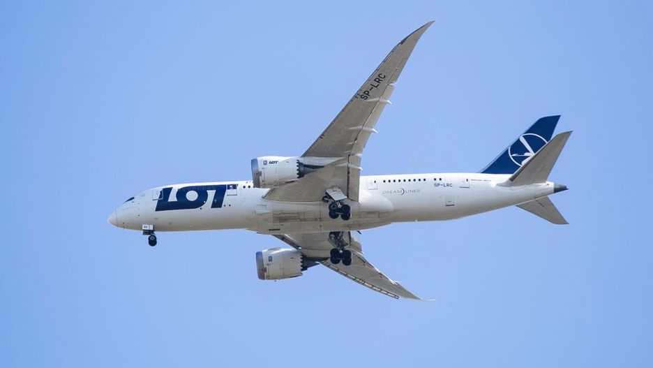 Samolot Dreamliner należący do linii lotniczych LOT