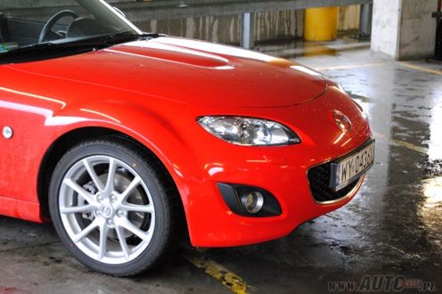 Mazda MX-5 2,0 MZR - diabeł czy diablica? [wideotest autokult.pl]