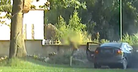 Pościg w Ząbkowicach Śląskich. Chciał uciec policji, uderzył w mur i zgubił swoje dokumenty