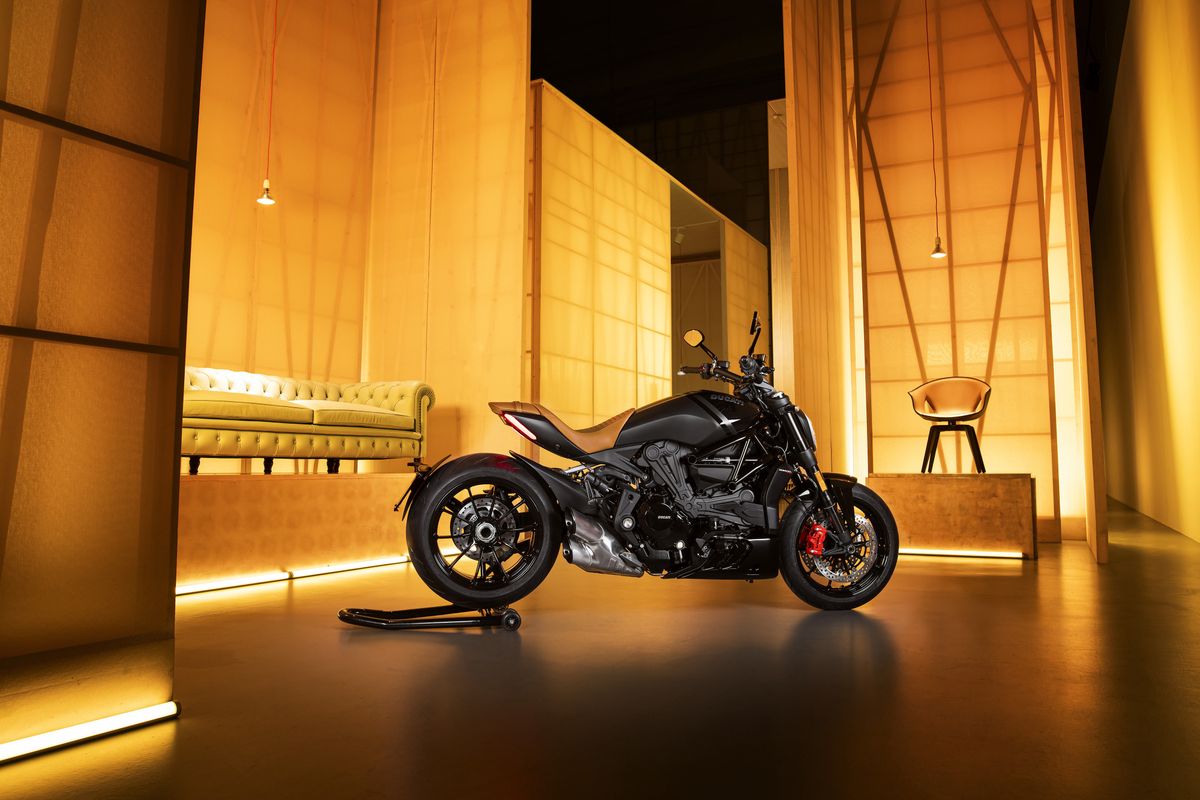 Ducati XDiavel Nera