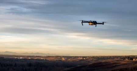 Duża zmiana u producenta dronów. To skutek pożarów w USA