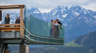 Nowa atrakcja w Polsce. Otwarto wieżę w koronach drzew z widokiem na Tatry