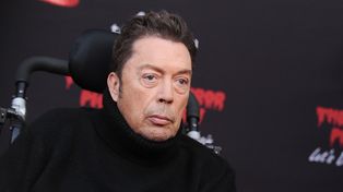 Nie żyje Tim Curry. Aktor miał 80 lat. W ostatnich latach poruszał się na wózku