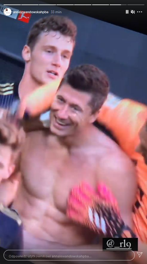 Robert Lewandowski pobił rekord strzelecki Gerda Muellera, strzelając 41. bramkę w sezonie - Anna Lewandowska reaguje na Instagramie