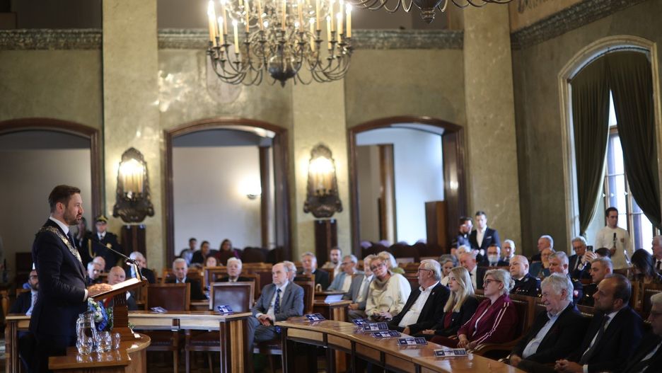Z okazji 35-lecia samorządu odbyła się uroczysta sesja Rady Miasta Krakowa. 