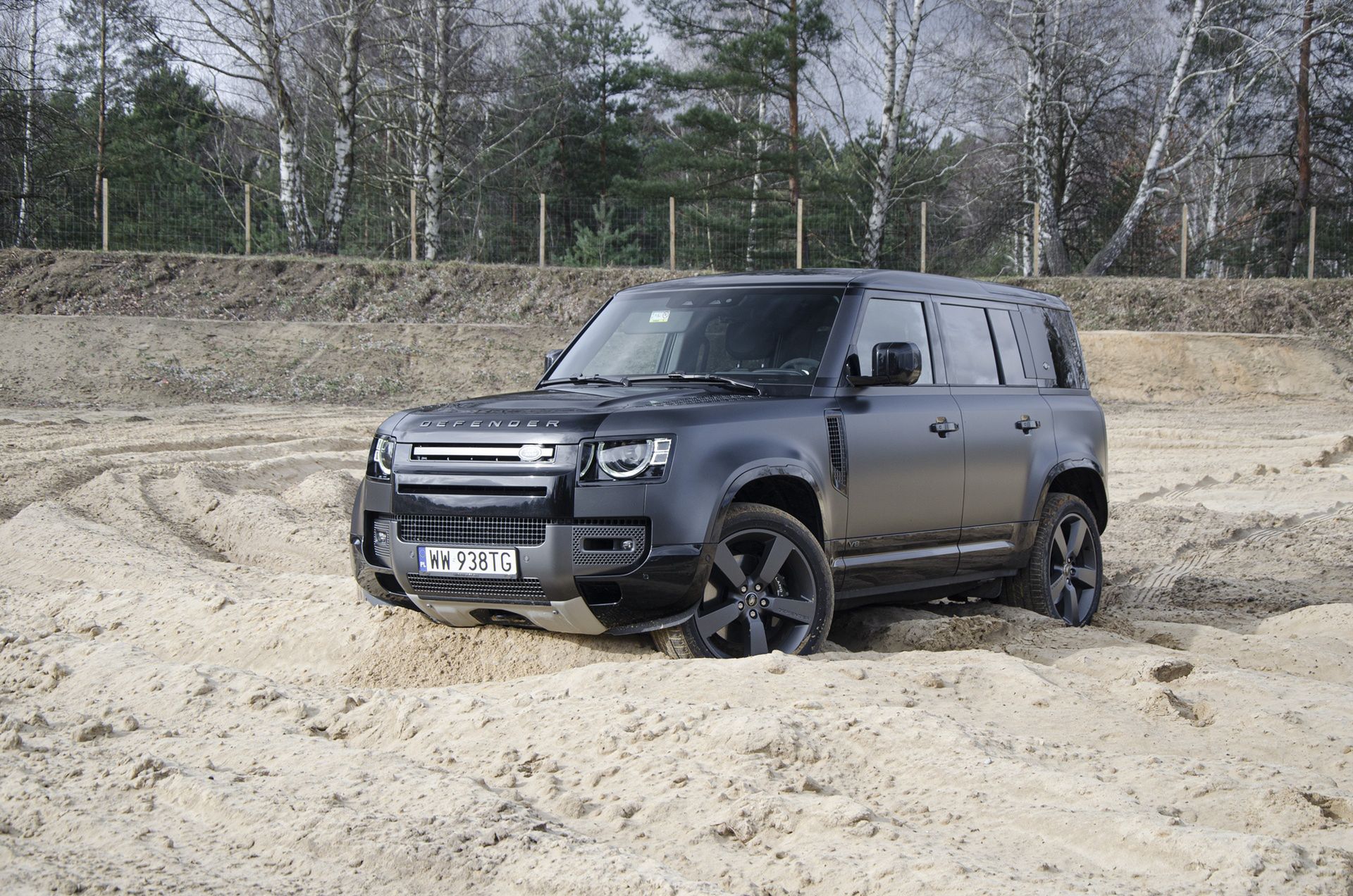 Land Rover Defender V8