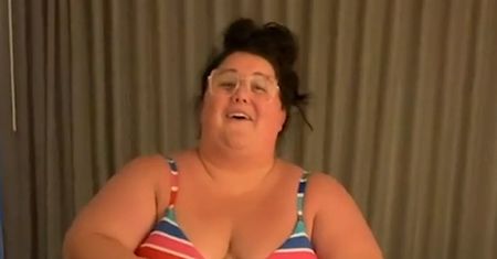 Realia podróżowania osób plus size. Nagrania nauczycielki hitem TikToka