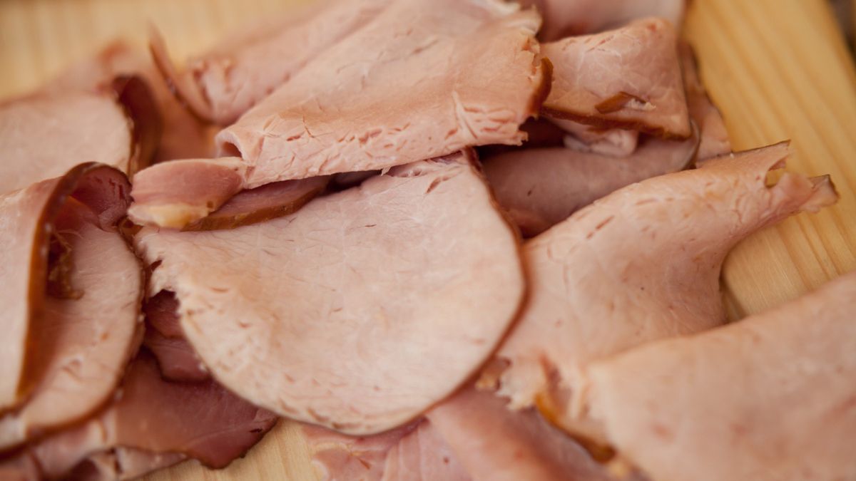 Ile parzyć szynkę po wędzeniu?