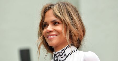 Halle Berry świętuje walentynki. Zapozowała z nowym partnerem