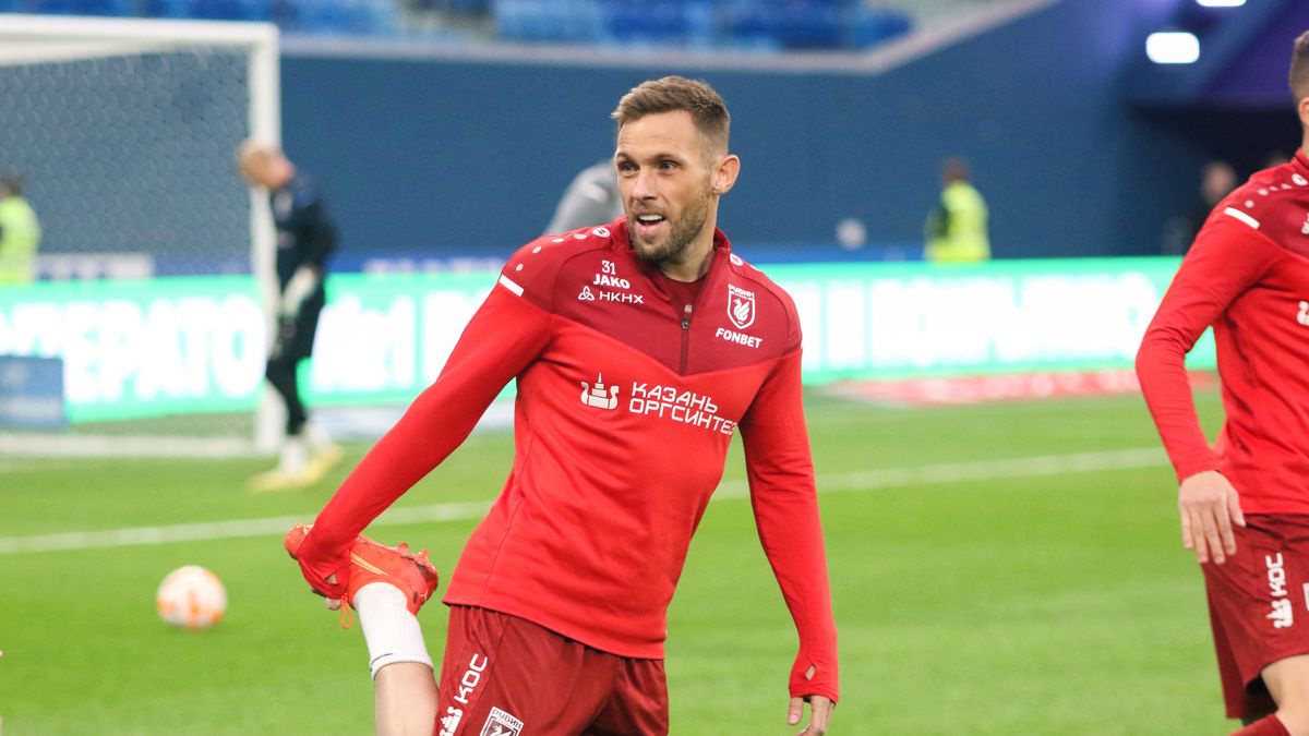 SAINT PETERSBURG, RUSSIA - 2024/04/24: Maciej Rybus (31) of Rubin seen during the Russian Premier League football match between Zenit Saint Petersburg and Rubin Kazan at Gazprom Arena. Final score; Zenit 0:2 Rubin. (Photo by Maksim Konstantinov/SOPA Images/LightRocket via Getty Images)