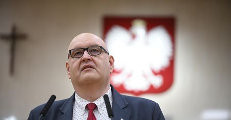 Rząd obciął TK budżet. Prezes składa deklarację. Grozi sędziom-emerytom