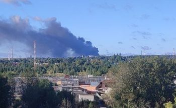 Zmasowany atak dronów. Płonie duża rosyjska rafineria