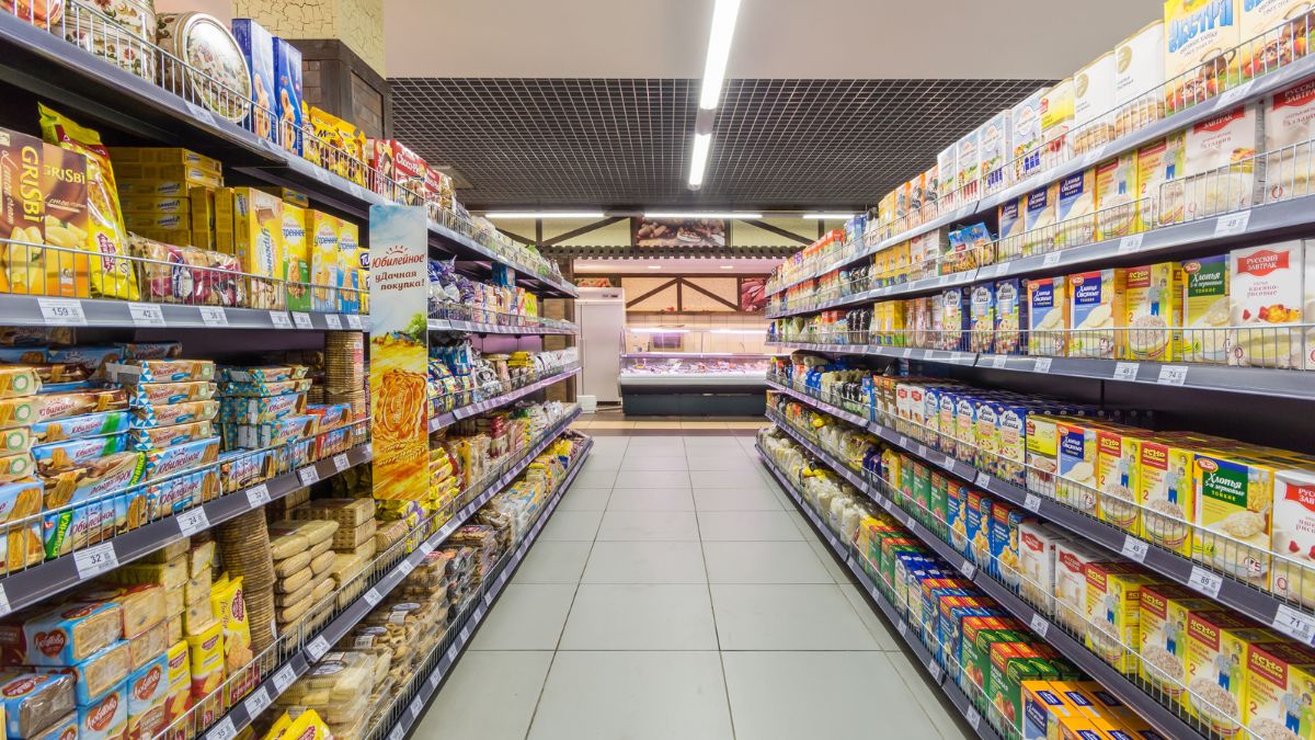 Alejka w supermarkecie.