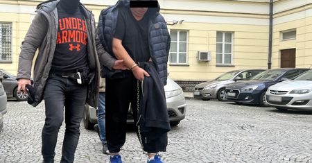Po 24 latach odpowiedzą za zabójstwo dwóch 18-latek.