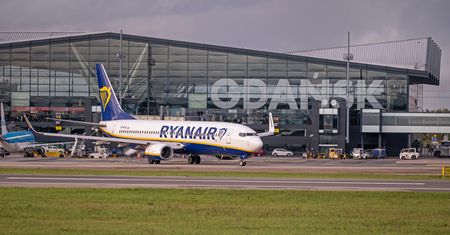 Najlepsze linie lotnicze na świecie. Ryanair dużo wyżej niż LOT
