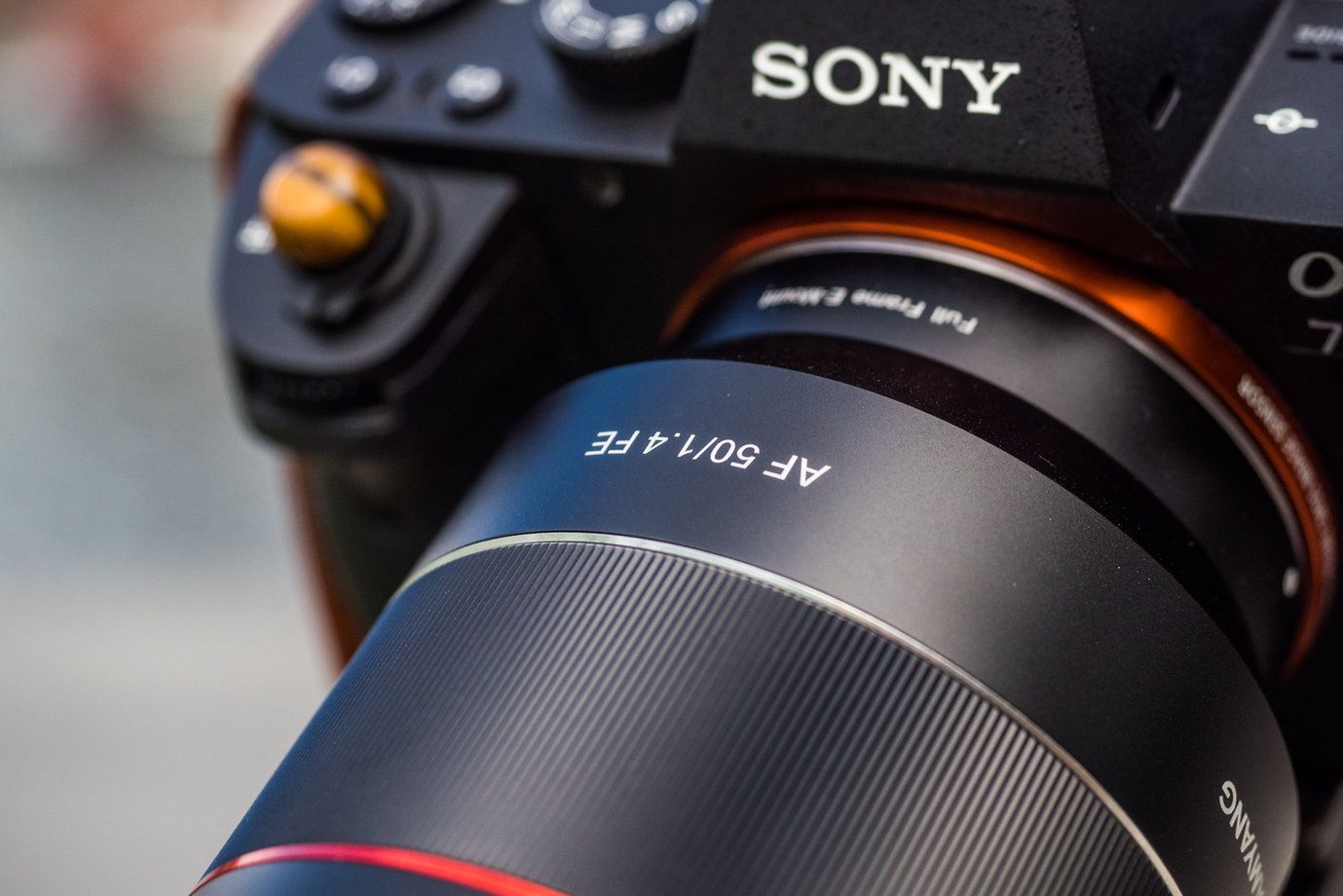 Firma Samyang stworzy obiektywy z układem autofokusu dla systemów Canon oraz Nikon 1