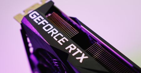 Sklepy obniżają ceny kart GeForce RTX 5060 Ti 8 GB. Warto teraz kupić?