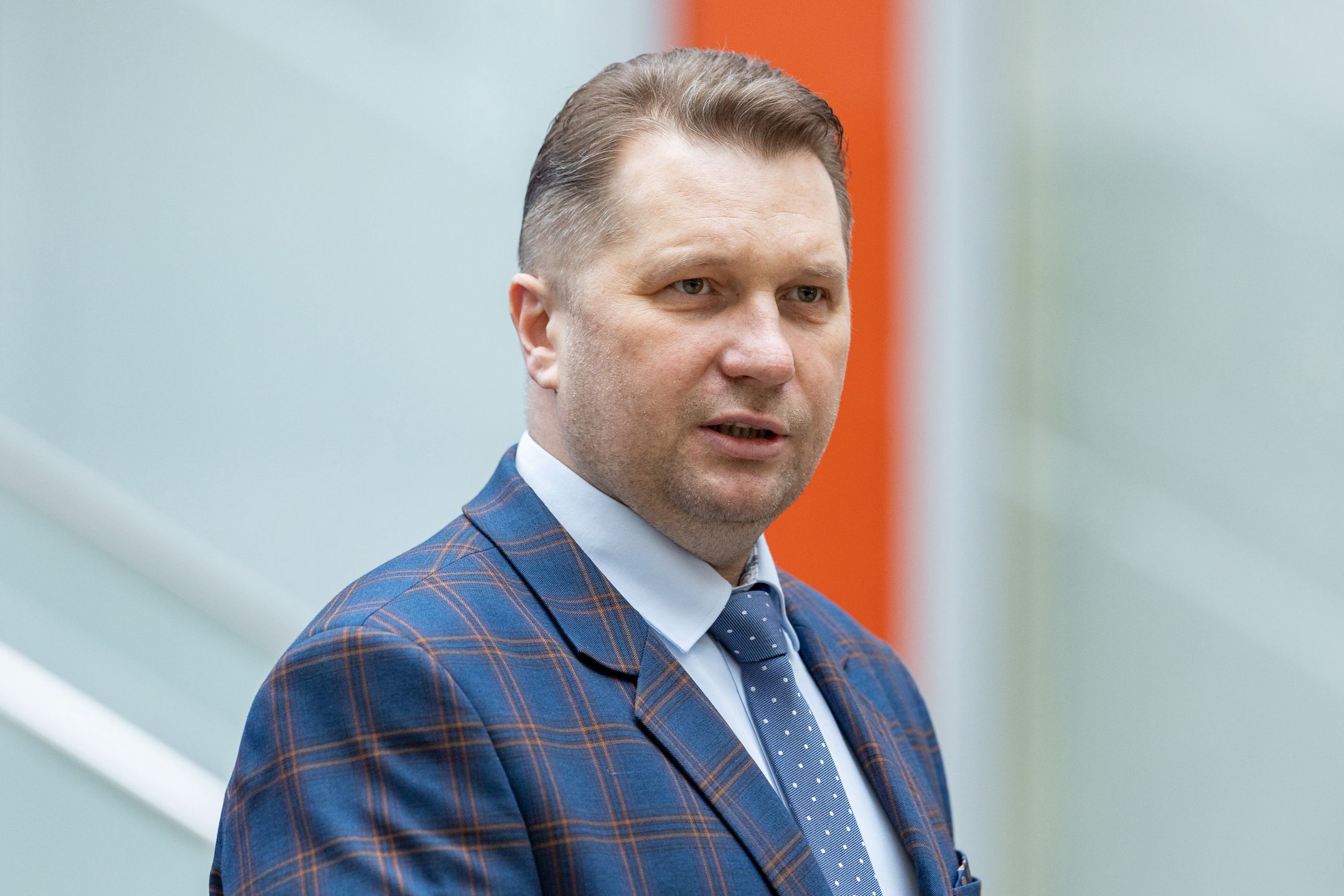 Przemysław Czarnek o powrocie edukacji zdalnej