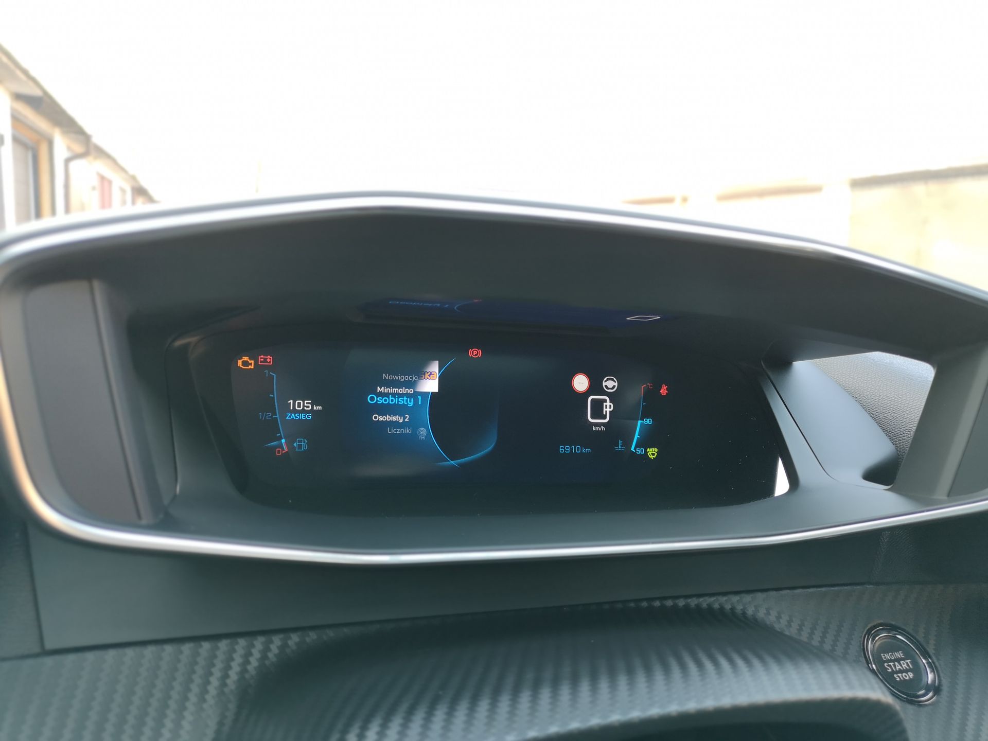 Peugeot 208 GT Line: wirtualne zegary 3D oraz obsługa systemu 9