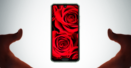 Sharp Aquos R2 Compact wyprzedził konkurencję. Oto smartfon z dwoma wycięciami