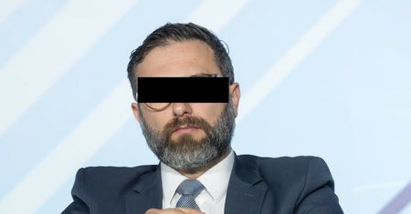 Nowe doniesienia o Michale K. "Polecenia przekazywał na karteczkach"