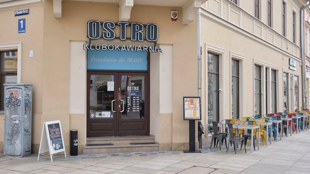 Klubokawiarnia OSTRO: menu, opinie, godziny otwarcia