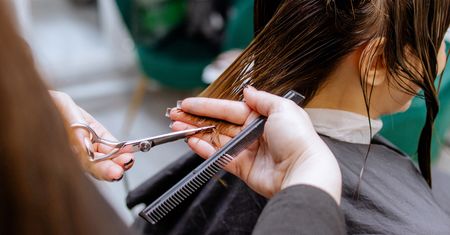 Robi furorę w salonach fryzjerskich. Soft bob to hit na jesień 2026