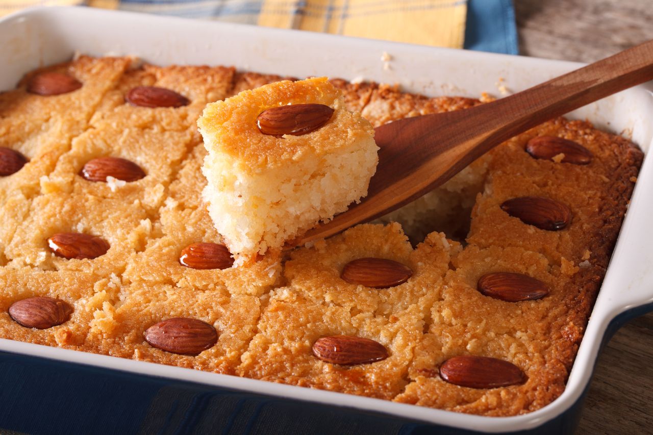 Zdrowe desery z kaszą manną lub jaglaną: Rafaello, placuszki lub tarta
