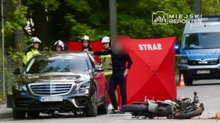 Zderzenie motocyklisty z Porsche i Mercedesem. Nie żyje pasażerka motocykla