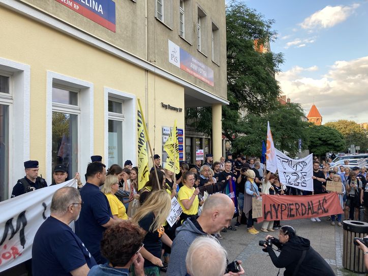Gdańsk. Manifestacja przeciwko "Lex TVN"