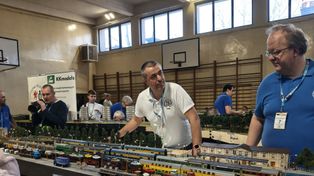 Sosnowiec: X Festiwal Kolei w Miniaturze. Pociągi, makiety, symulatory i tłumy pasjonatów kolei