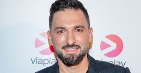 Rafał Maślak prezentuje efekty PRZESZCZEPU WŁOSÓW, któremu poddał się w Turcji: "Płakałem JAK DZIECKO" (ZDJĘCIA)