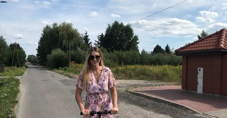 Hulajnoga elektryczna dla kobiet. Czy to ma sens? Porównałam z jednym z popularnych na rynku modeli