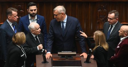 Posłowie PiS ostatecznie ukarani. W sumie stracą grubo ponad pół miliona złotych