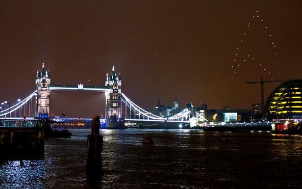 Wideo dnia: gigantyczne logo Gwiezdnej Floty nad Londynem