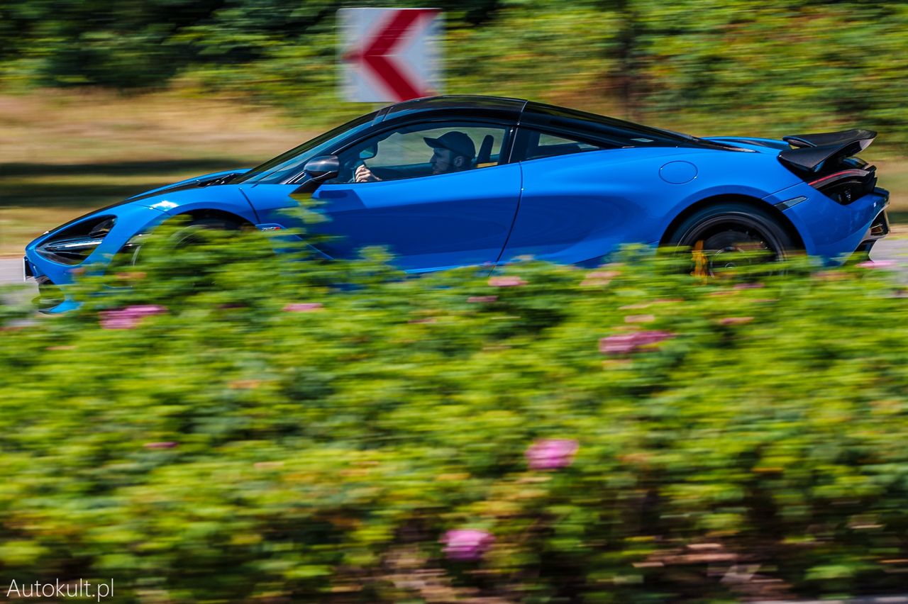 McLaren 720S (2022)