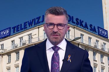 Zbigniew Łuczyński na tle siedziby TVP, fot. PAP