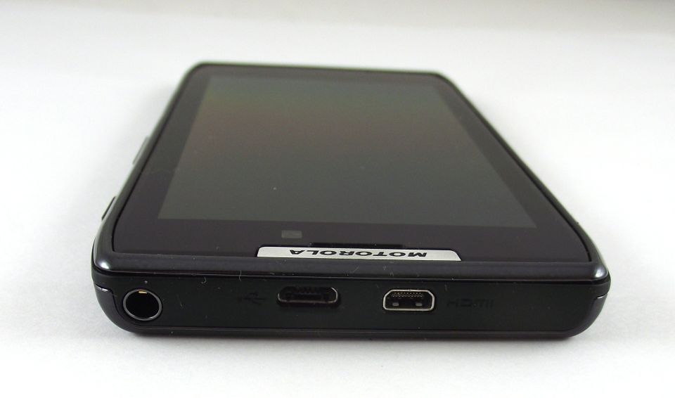 Motorola RAZR XT910 - żyletka wśród Androidów [test] 5