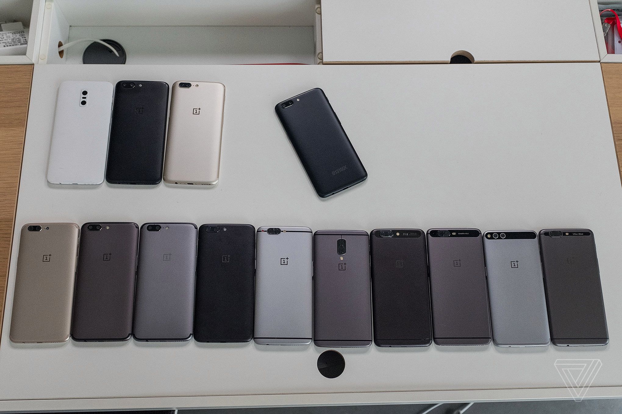 OnePlus 5 - pracownicy firmy opowiadają o nowym smartfonie z rozbrajającą szczerością 3