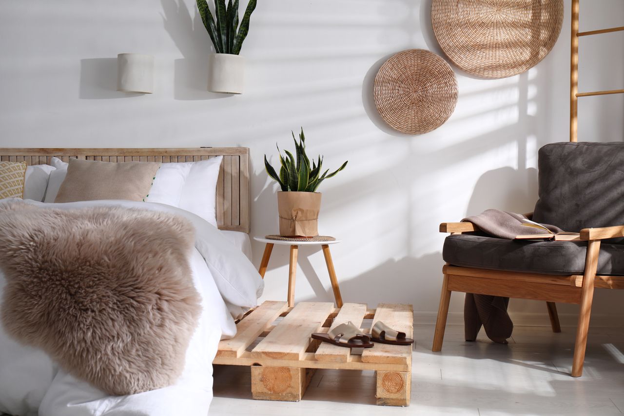 Jesienne trendy we wnętrzach. Kolory, faktury i dodatki, które odmienią dom
