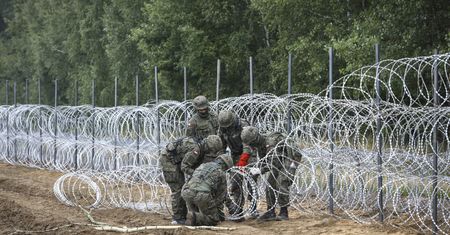 Rosyjski dyplomata ocenia polskie działania w sprawie migrantów. "To wstyd"
