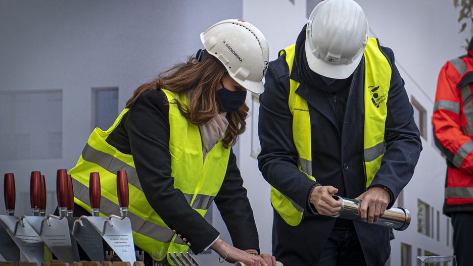 Warszawa. Wmurowano kamień pod rozbudowę szpitala