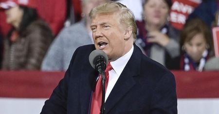 Donald Trump wzywa do głosowania na republikańskich senatorów