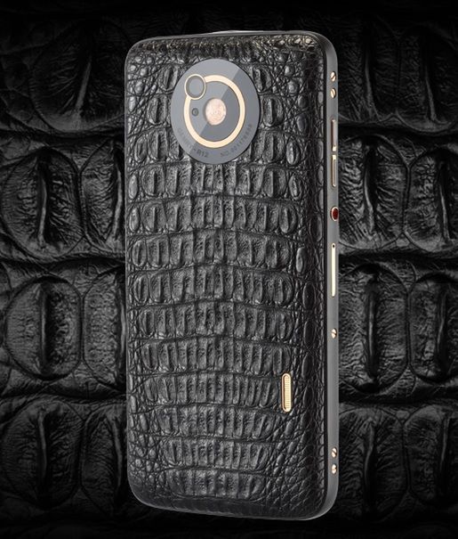 GEMRY R12 to smartfon za 18 tysięcy złotych z diamentami, skórą rekina i... Androidem 4.1 5