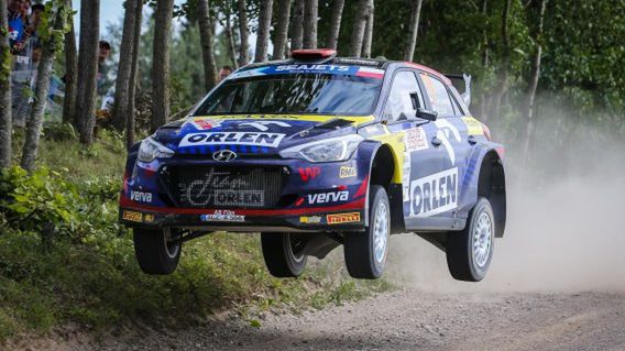 Warszawa. Uczestnicy wyścigu wystartują na Mazurach. Do stolicy dotrą w niedzielne popołudnie 