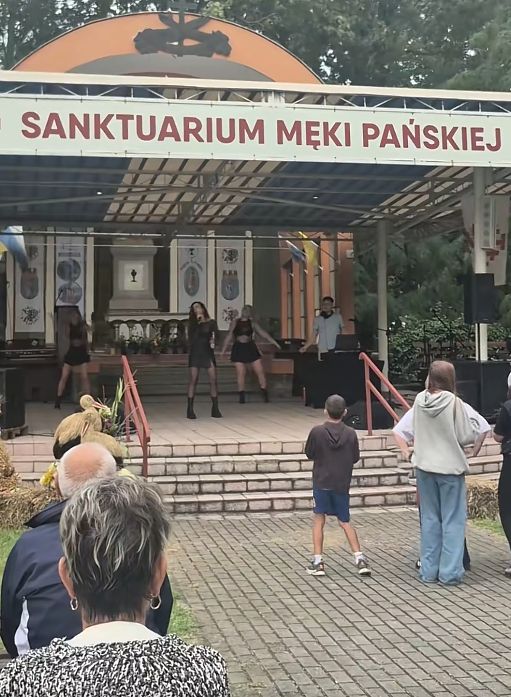 Dożynkowy występ w Pakości