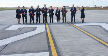 Rzeszów-Jasionka: Rekordowo szybka przebudowa 700-metrowego odcinka pasa startowego na lotnisku
