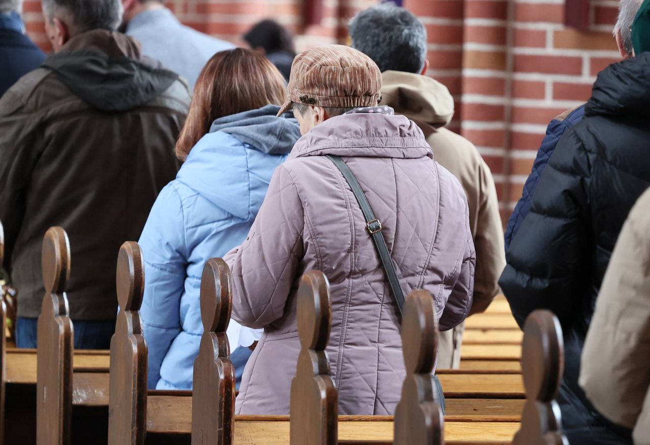 Katolicy idą tylko na cmentarz. Popełniają grzech